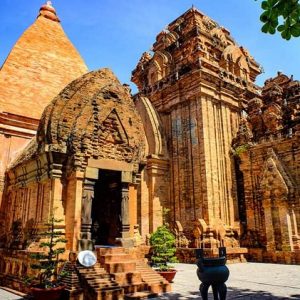 Tháp Bà Ponagar - Nha Trang