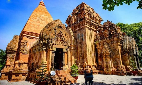 Tháp Bà Ponagar - Nha Trang